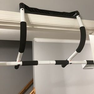Multi gym Pull-up bar